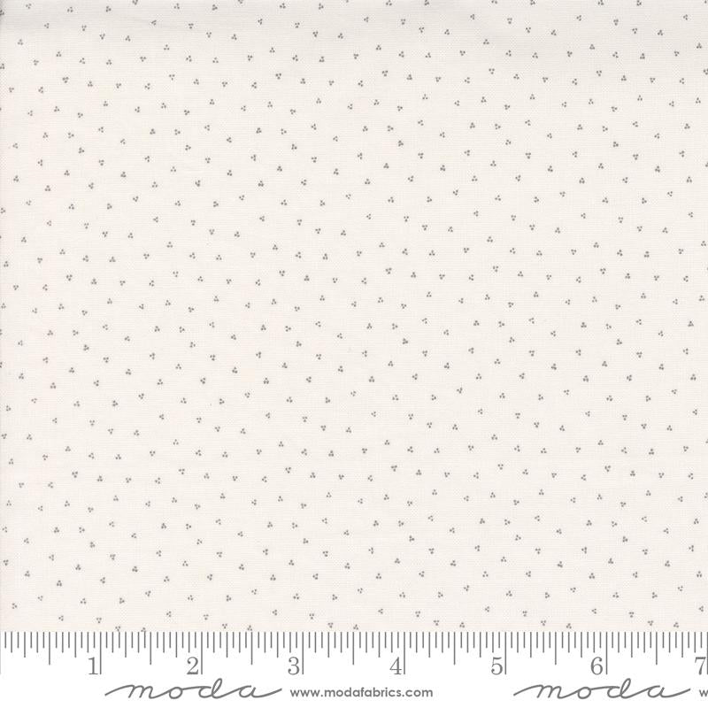 Itty Bitty Background Gatherings - Dot Trio Blenders Grey