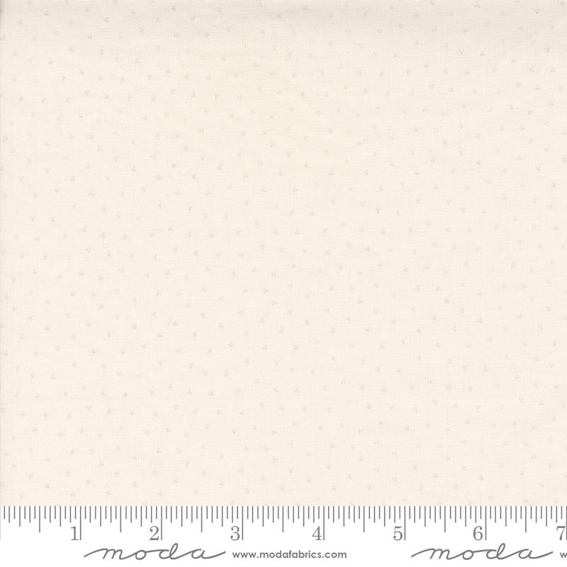 Itty Bitty Background Gatherings - Dot Trio Blenders Porcelain