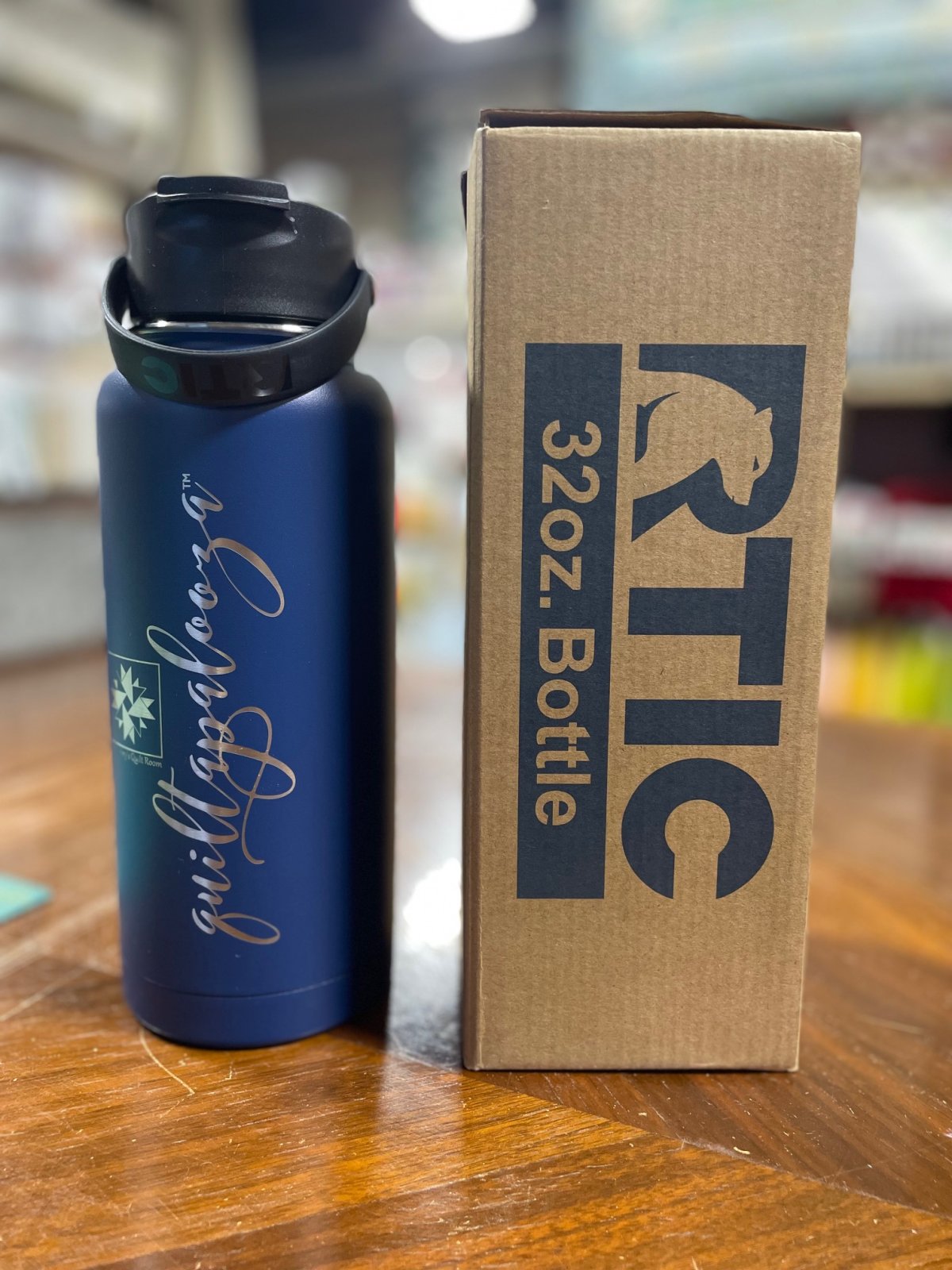 AQR RTIC 32oz Freedom Blue Tumbler Bottle