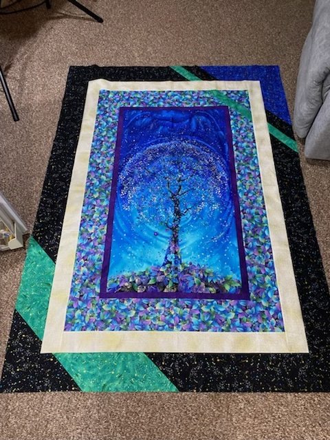 Utopia Diagonally Inclined Quilt Kit