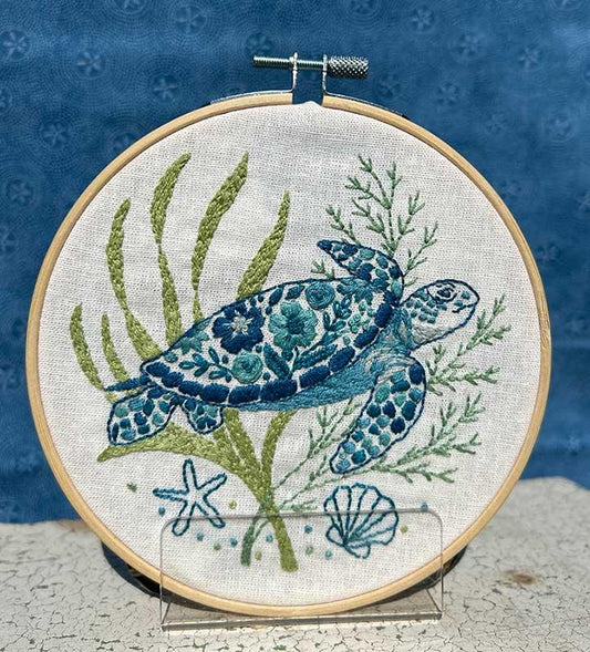 Embr Kit Seaside Turtle G DSS 027 Deb Strain Stitchs#1