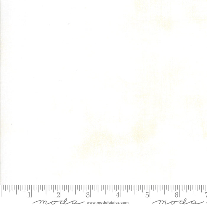 Grunge Basics Composition White