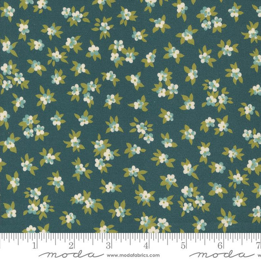 Chelsea Garden - Peacock (Tea Rose Ditsy Small Floral)