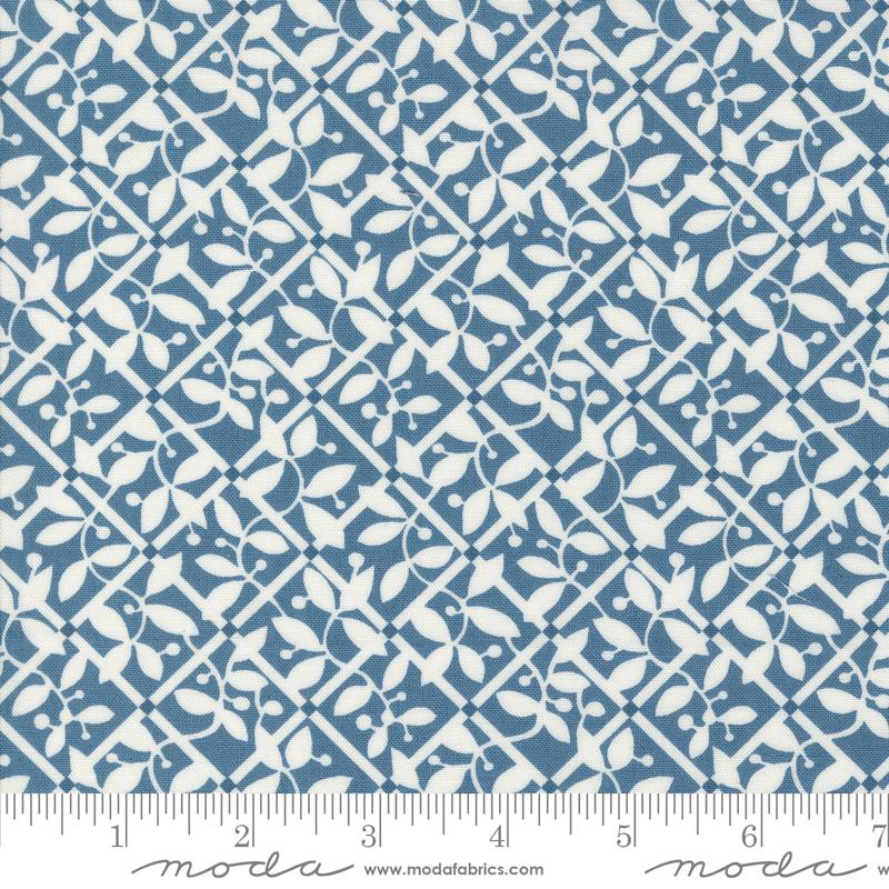 Shoreline - Medium Blue Lattice Checks and Plaids Blender