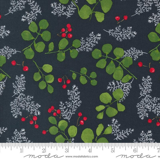 Winterly - Greenery and Berries Blenders Soft Black