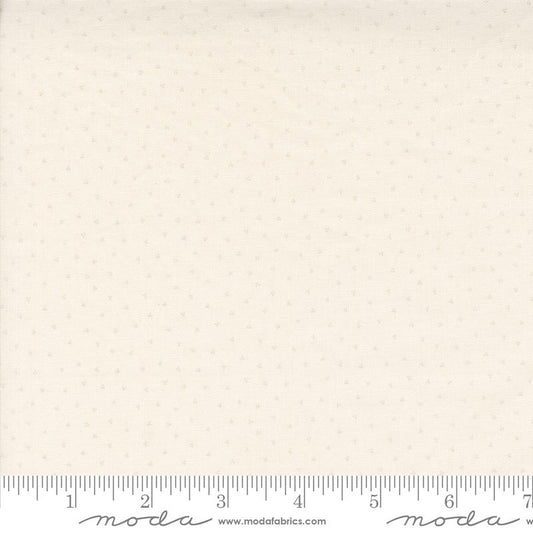 Itty Bitty Background Gatherings - Dot Trio Blenders Porcelain