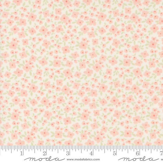 Cottage Charm - Flower Basket Small Flower Koral Kicks