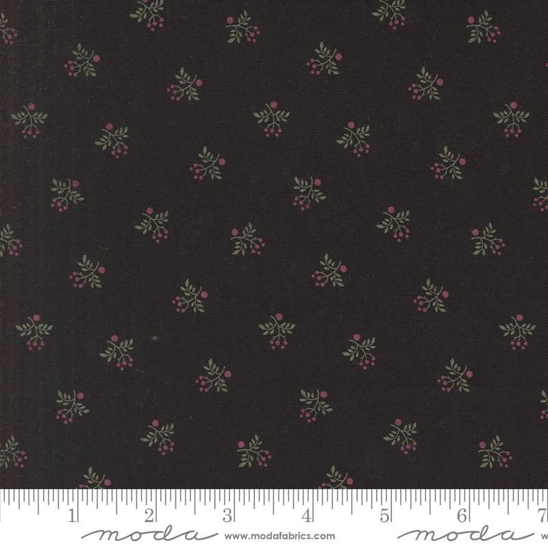 A Vintage Christmas Black 9787 19 Moda #1