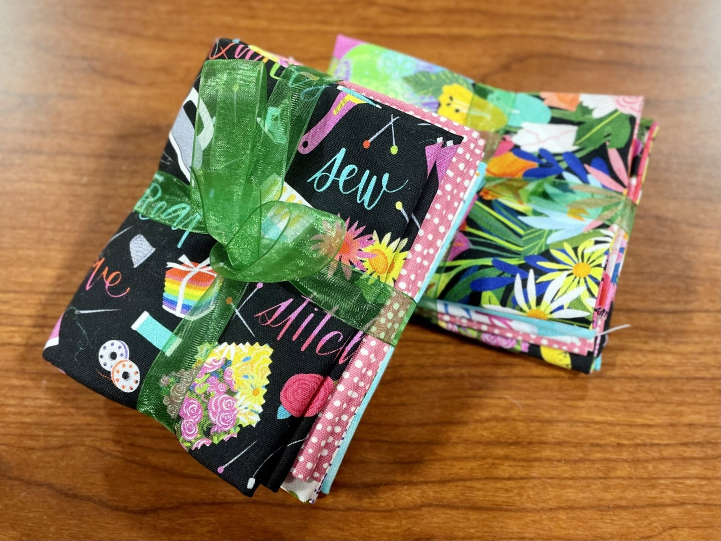 AQR Fat Quarter Bundle - Notion 1
