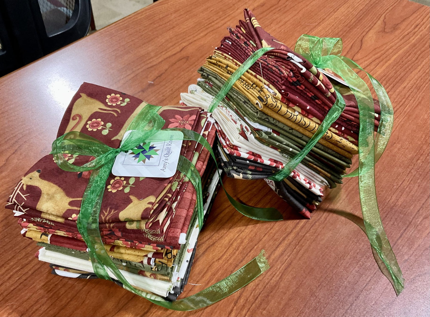 Kris Kringle Fat Quarter Bundle