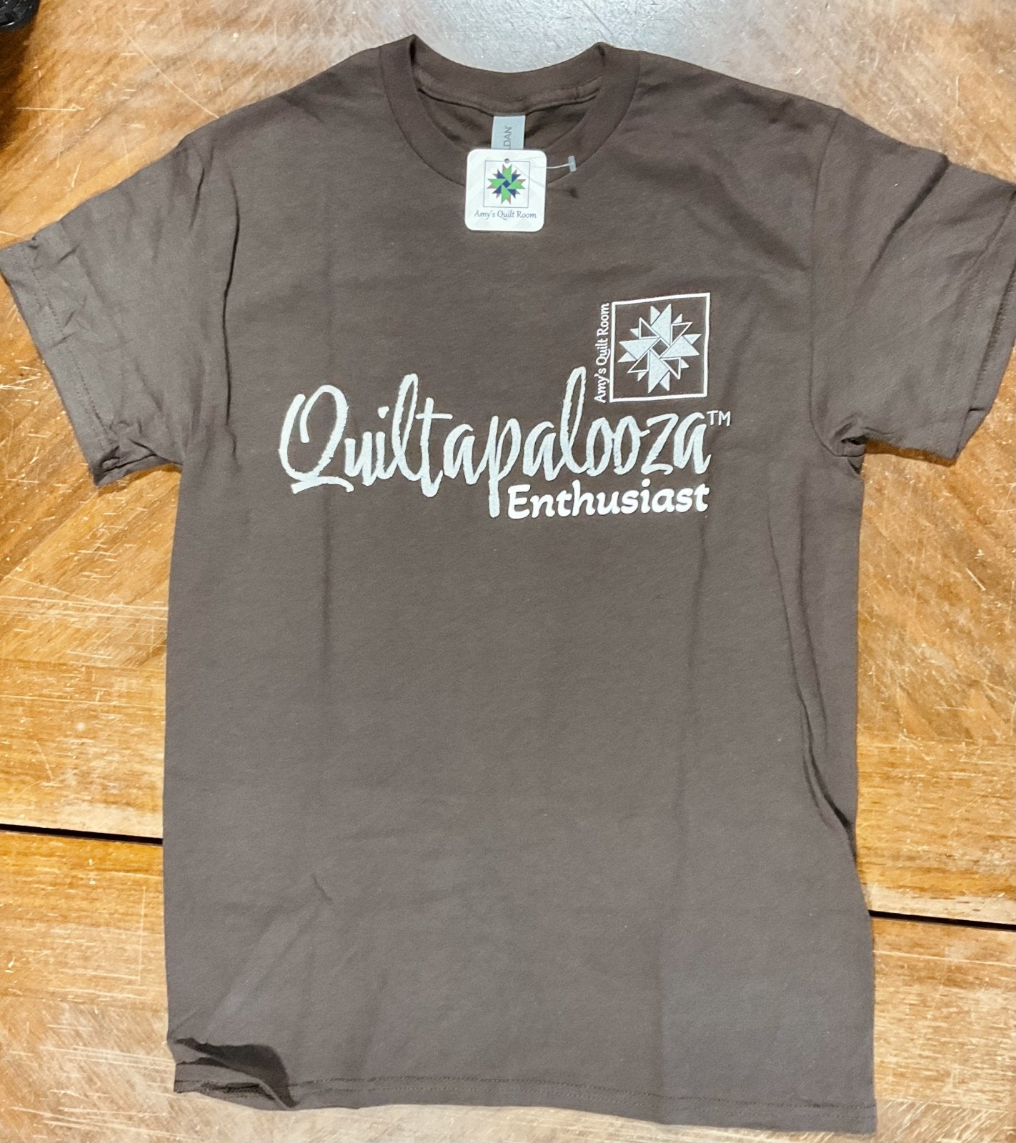 Enthusiast Crew Tee Quiltapalooza