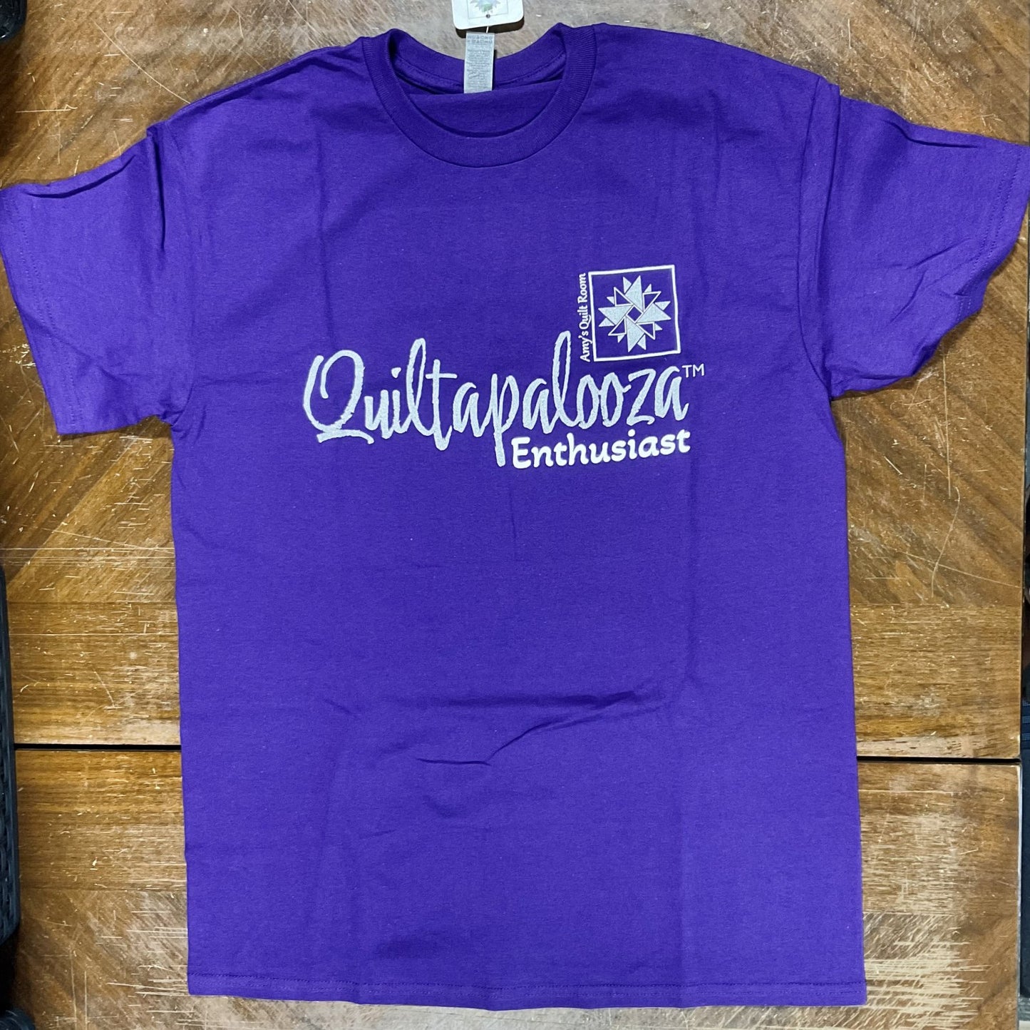 Enthusiast Crew Tee Quiltapalooza