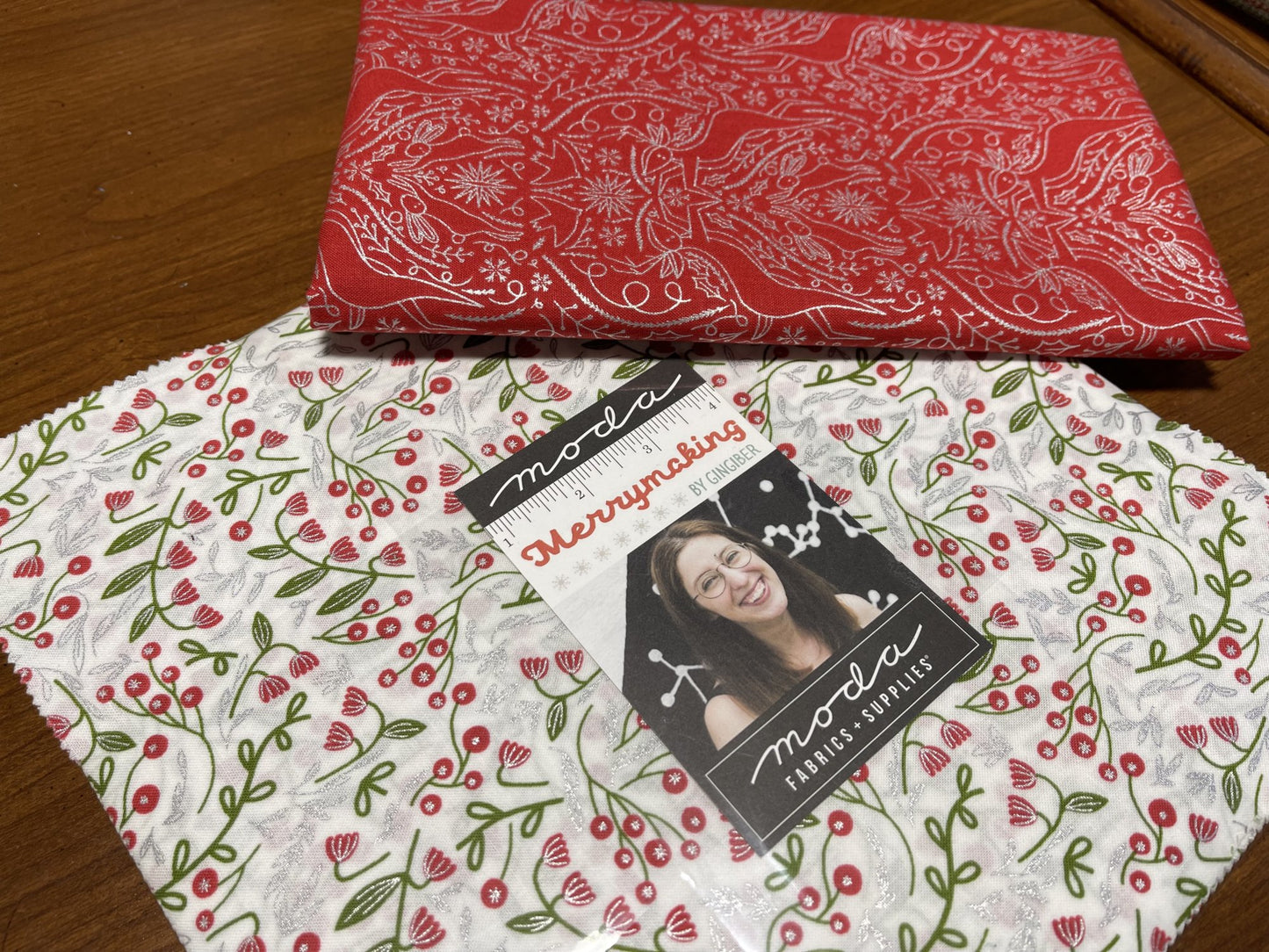 Layer Cake + 1Yd Bundle Holiday