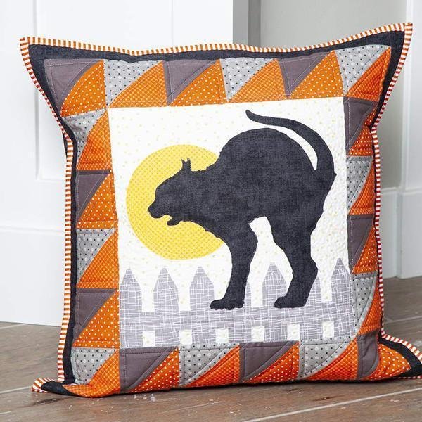 Riley Blake Pillow Project by J. Wecker-Frisch